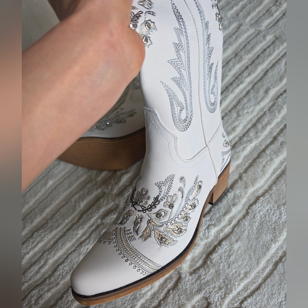 Western Cowboy Boots for Women Embroidered Rhinestones Knee High Cowgirl Boot - Picture 5 of 7